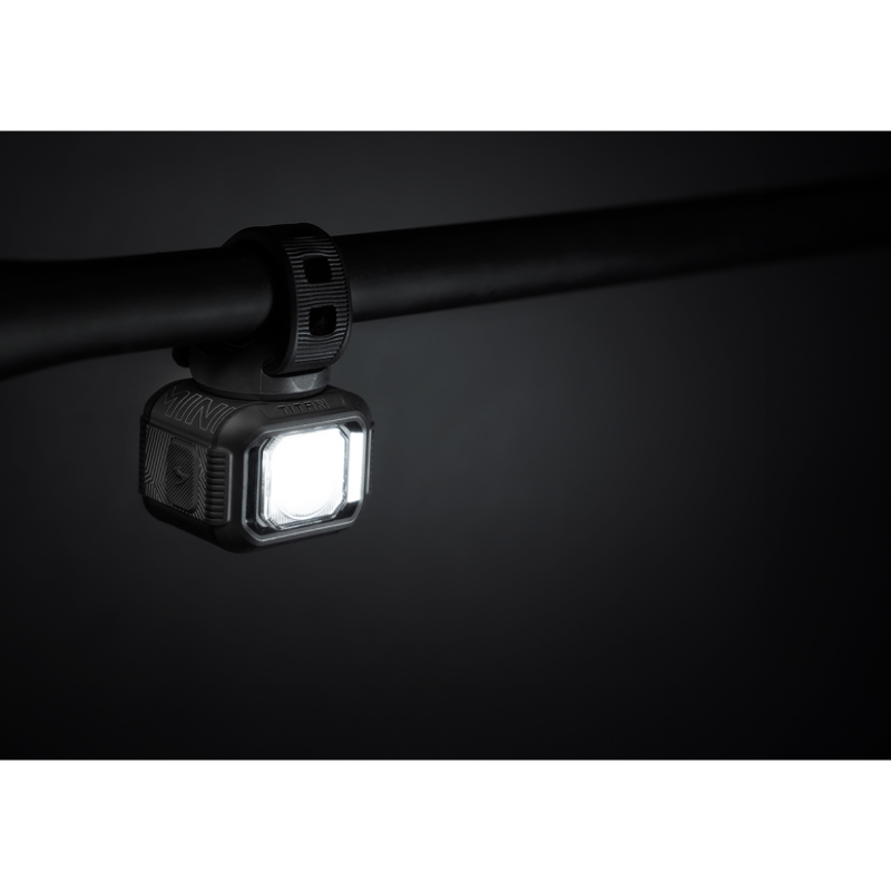 Moon Sport Titan Mini - Front Light - 700 Lumen - Black-3