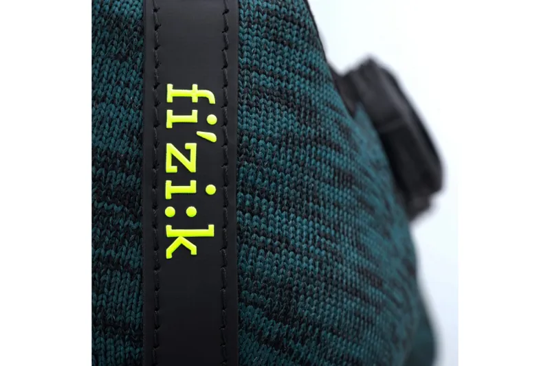 Fizik R1 Infinito Knit Road Shoe in Blue/Yellow-8