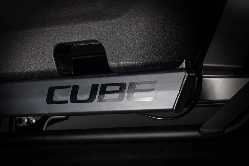 2021 Cube Cargo Dual Hybrid Electric Cargo Bike in Grey-2