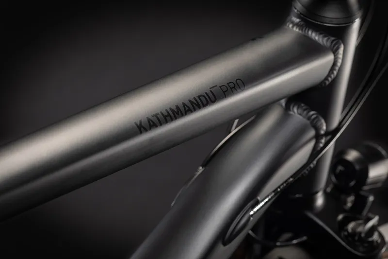 2021 Cube Kathmandu Pro Hybrid Bike in Black-4