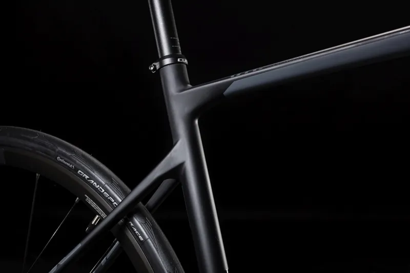 2019 Cube Attain GTC SL Disc Carbon Road Bike in Black-3