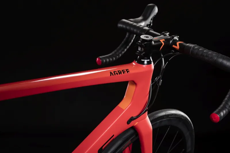2019 Cube Agree C:62 Race Disc Carbon Road Bike in Red-2