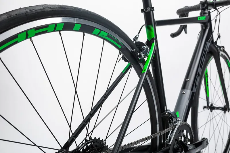 2017 CUBE ATTAIN BLACK/GREENCM-9