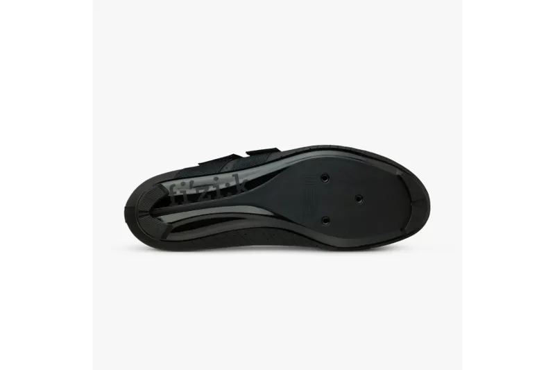 Fizik R5 Tempo Powerstrap Road Shoe in Black -3