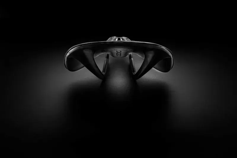 Cadex Amp 3D Saddle in Black-6