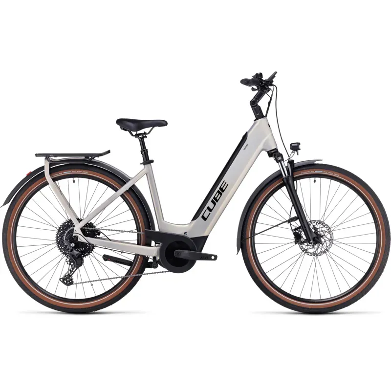 Cube Touring Hybrid Pro 625 Electric Bike in Pearlysilver/Black-2
