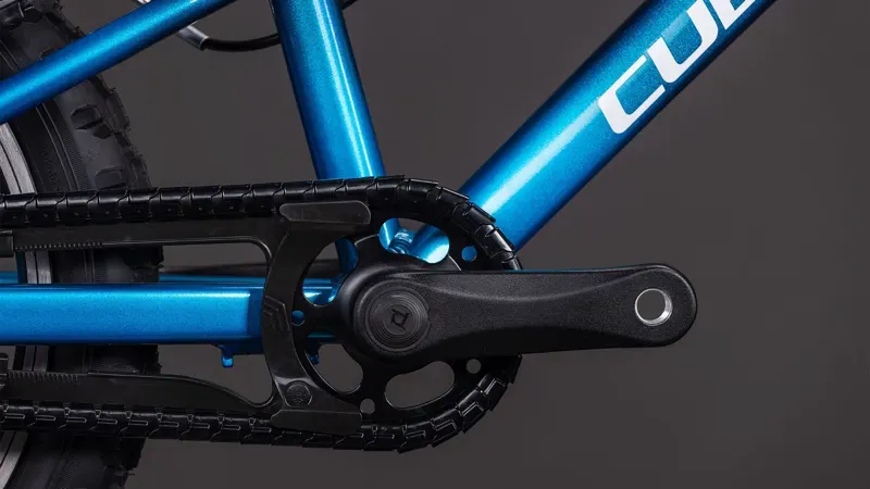 2026 Cube Acid 160 Kids Bike in Action Team-5