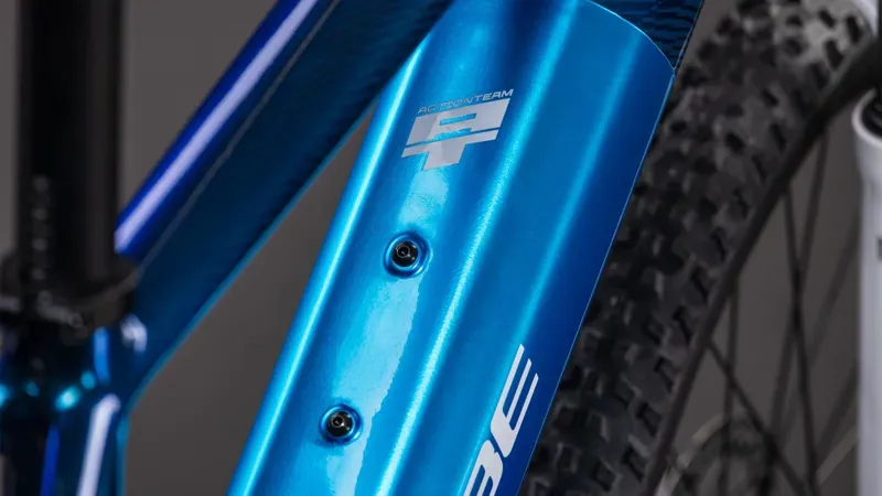 2026 Cube Acid 240 Hybrid Rookie Pro 400x E-Kids Bike In Actionteam-3