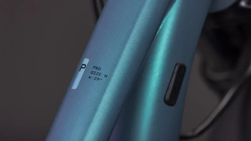 2026 Cube Aim Pro Fe Mountain Bike in Smaragd Grey/Prism-2