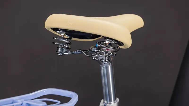 Cube Aruba Hybrid 600 eMountain Bike in Blue Blossom/Creme-4