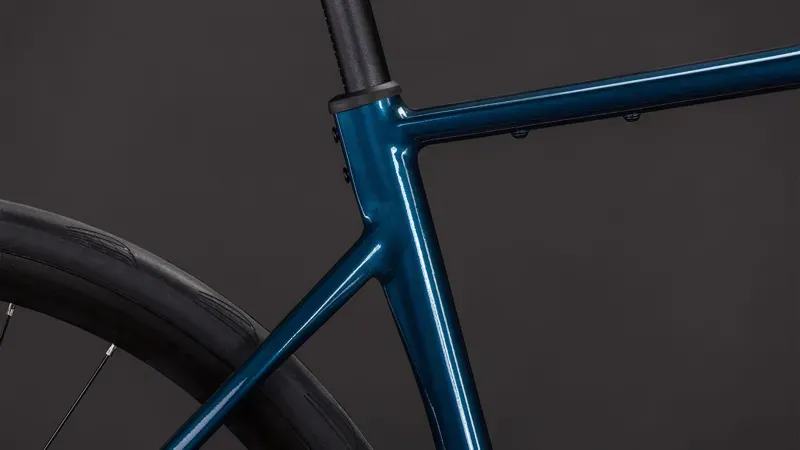 2026 Cube Attain Pro Road Bike in Nautica/Prism-5