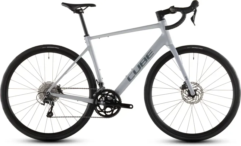 2026 Cube Attain Race Road Bike In Fog Grey/Shift