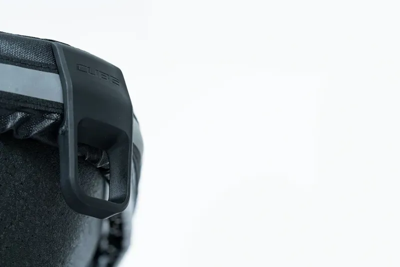 Cube Boxcover For Cargo w/ Seat in Black-5