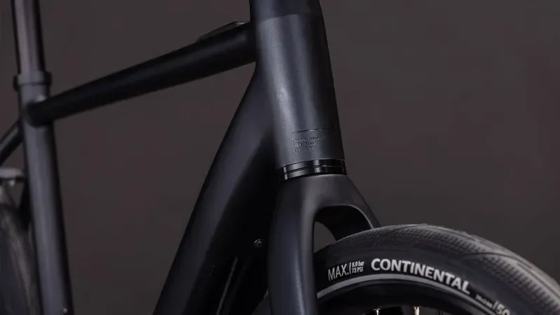 2026 Cube Editor Hybrid Pro 400x Classic E-Hybrid Bike in Coal/Prism-6