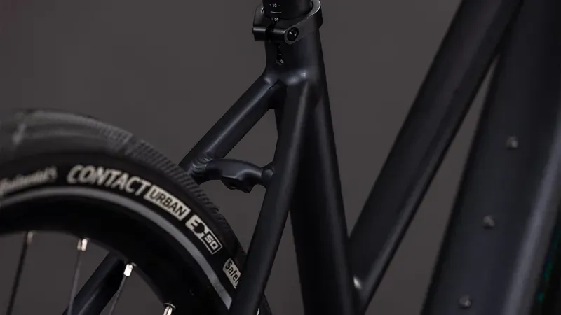 2026 Cube Editor Hybrid Pro 400x Trapeze E-Hybrid Bike in Coal/Prism-3