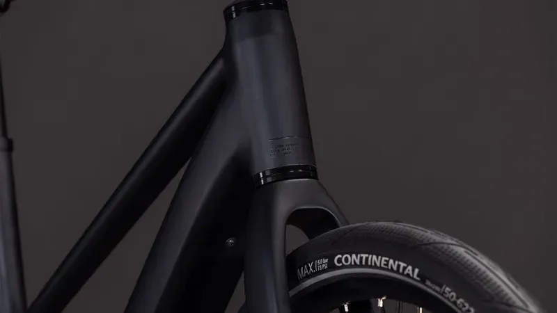 2026 Cube Editor Hybrid Pro 400x Trapeze E-Hybrid Bike in Coal/Prism-5