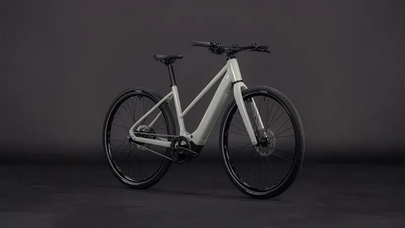 2026 Cube Editor Hybrid SLX 400x 2026 Trapeze E-Hybrid Bike In Reed Beige/Chrome-1