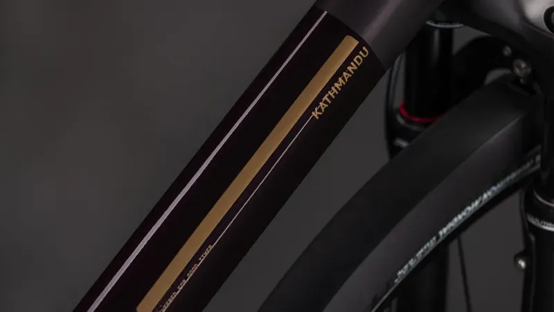 2026 Cube Kathmandu SLX Hybrid Bike in Solar Eclipse/Gold-3