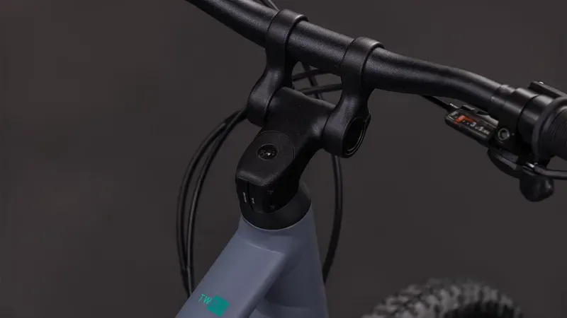 2026 Cube Numove 200 Disc Kids Bike in Lave Grey/Cool Green-3