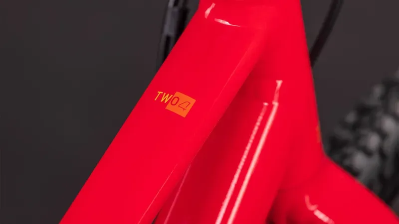 2026 Cube Numove 240 Disc Kids Bike in Red Rose/Peach-4