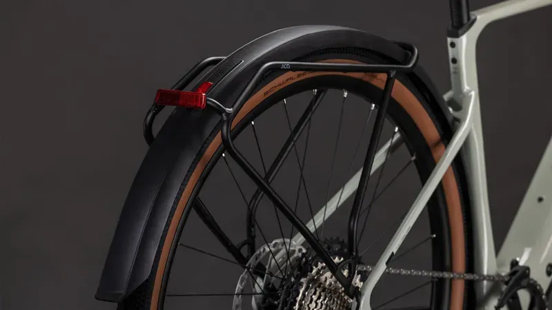 Cube Nuroad Hybrid C:62 Race 400x FE E-Road Bike in Reed Beige/Black-3