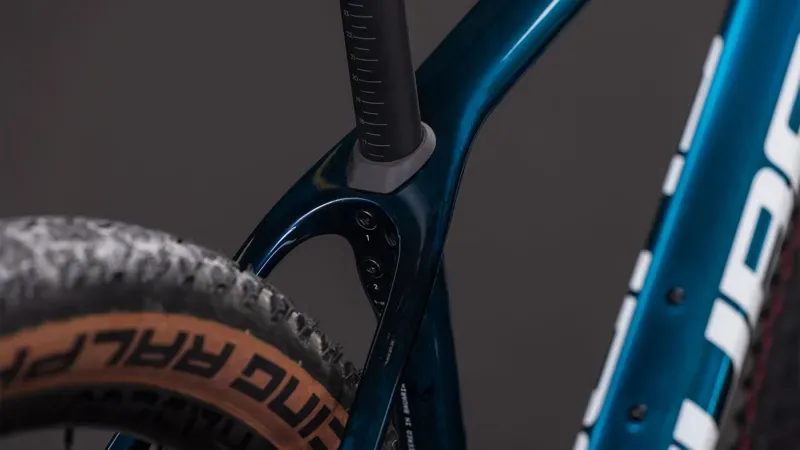 2026 Cube Phenix C:68X Race Mountain Bike in Chrome Blue/Liquid Blue-4