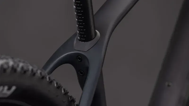 2026 Cube Reaction C:62 Pro Mountain Bike in Blackline-5