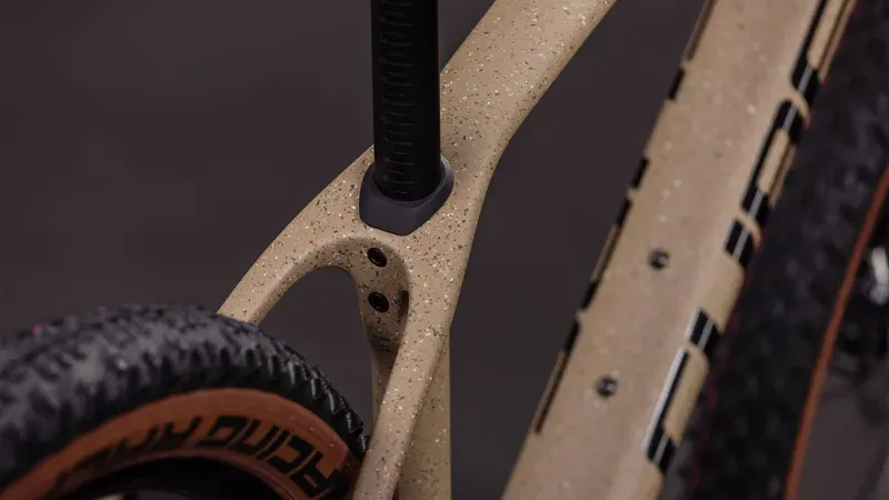 2026 Cube Reaction C:62 SLX Mountain Bike In Mineral Grit/Black-3