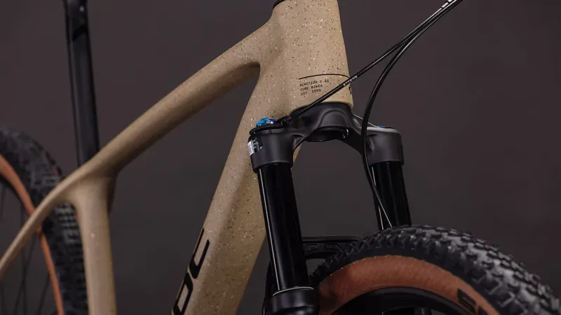 2026 Cube Reaction C:62 SLX Mountain Bike In Mineral Grit/Black-6