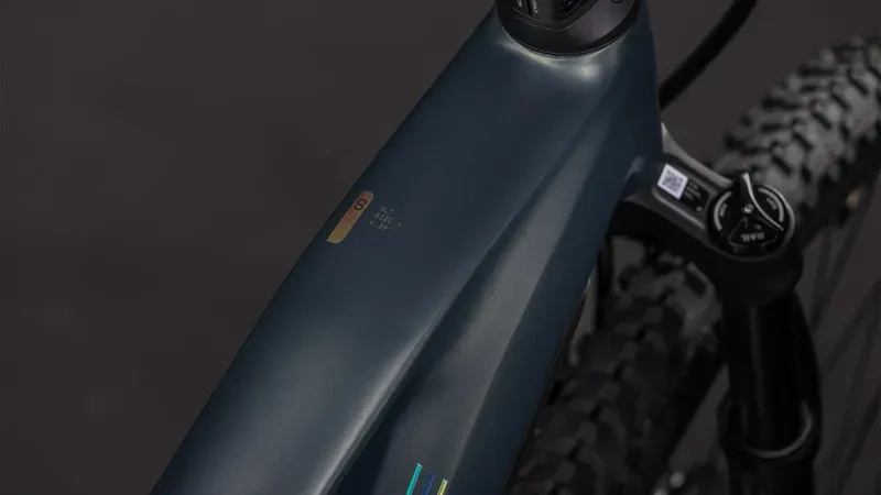 2026 Cube Reaction Hybrid SLT 800 E-Hybrid Bike in Reed Beige/Sagebrush Green-2