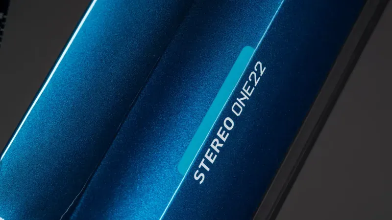 2026 Cube Stereo Hybrid one22 Race 800 E-Hybrid Bike In Electric Blue/White-2