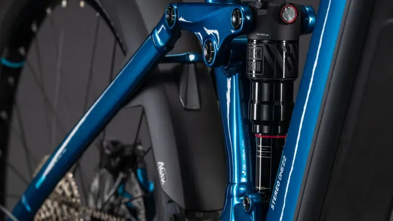 2026 Cube Stereo Hybrid one22 Race 800 E-Hybrid Bike In Electric Blue/White-8