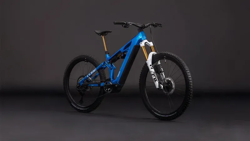 2026 Cube Stereo Hybrid One77 HPC AT 800 E-MTB In Actionteam-1