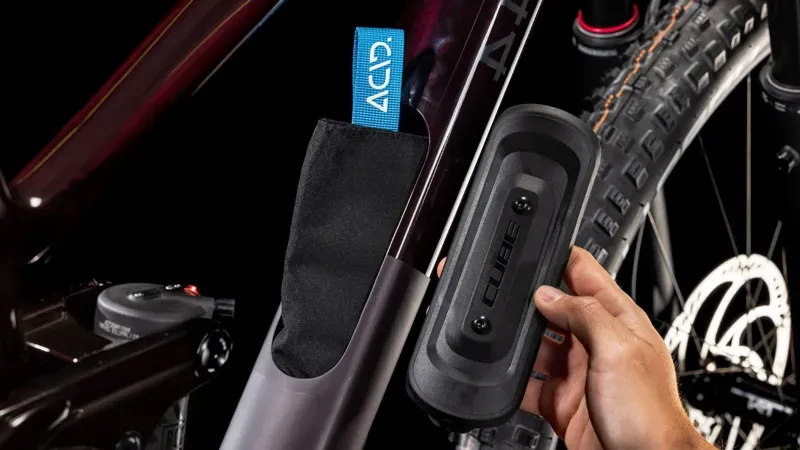 2025 Cube Stereo One44 C:68X SLX 29 Mountain Bike in Liquid Violet/Black-5