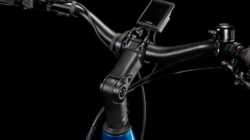 2026 Cube Supreme Hybrid Pro 625 City E-Bike In Electric Blue/Black-3