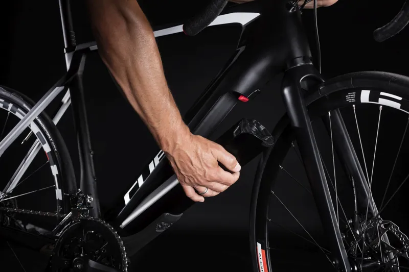 2019 Cube Agree Hyrbrid C:62 Race Disc Road Bike in Black-2