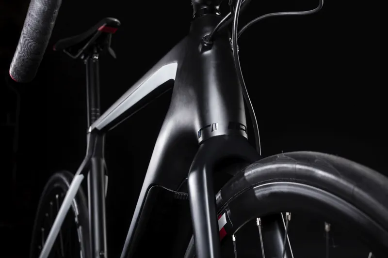 2019 Cube Agree Hyrbrid C:62 Race Disc Road Bike in Black-5