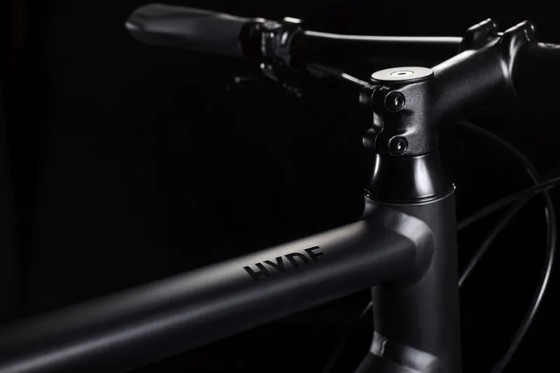 2019 Cube Hyde Race Mens Hybrid bike in Black-4