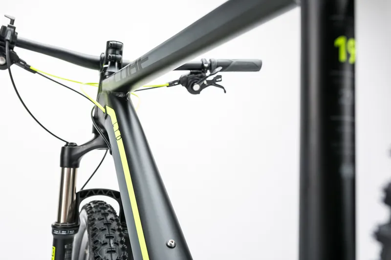 2017 CUBE LTD RACE-2