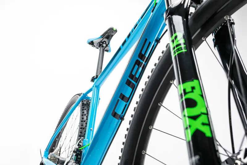 Cube Ltd Sl 2x Blue N Green 2017 2017 CUBE LTD SL 2X BLUE/GREEN £1,104.15
