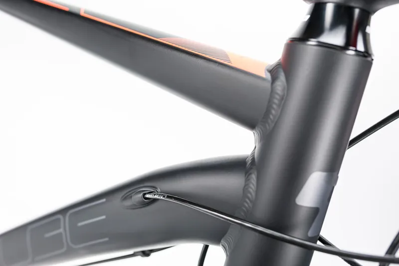 2017 CUBE TOURING SL BLACK/RED-6