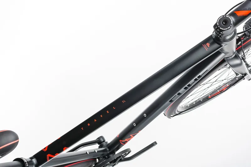 2017 CUBE TRAVEL SL BLACK/RED-2