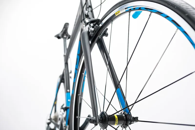 2017 CUBE ATTAIN GTC RACE MENS CARBON ROAD BIKE BLACK/BLUE-6