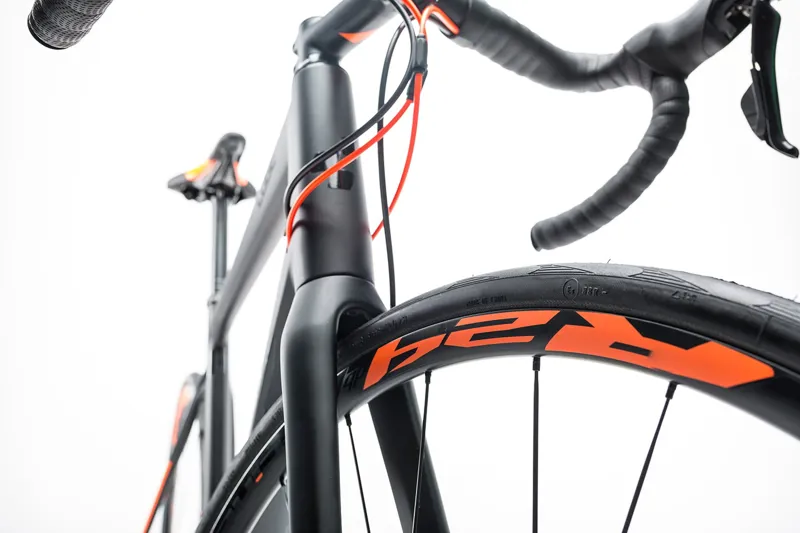 2017 CUBE ATTAIN GTC SL DISC CARBON-10