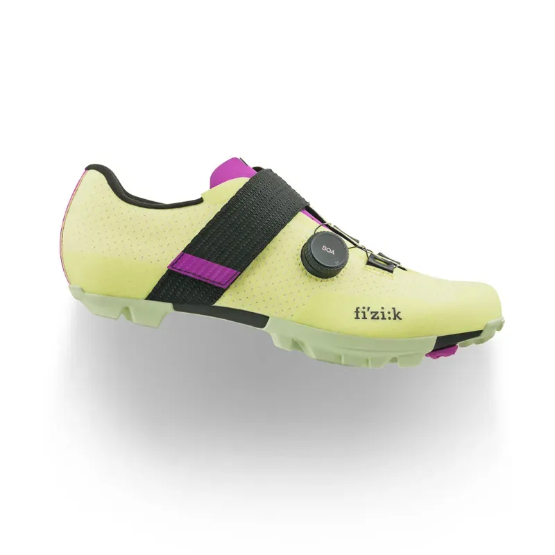 Fizik Vento Ferox Carbon Shoes in Lime-1