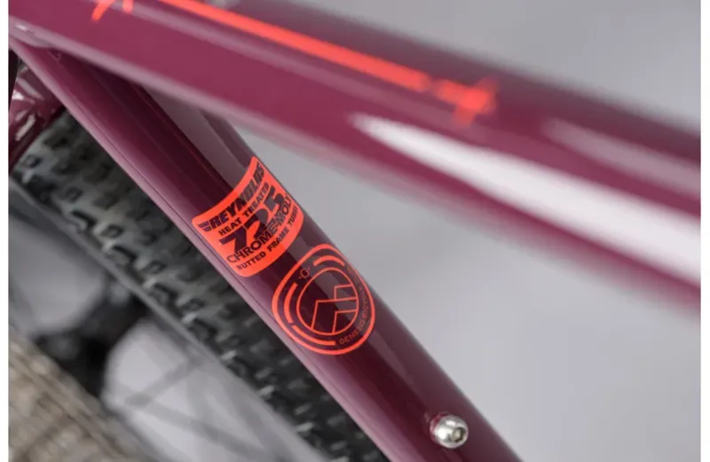 2024 Genesis Croix De Fer 30 Steel Gravel Bike in Purple-9