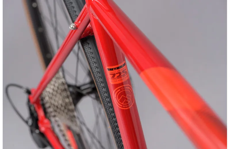 Genesis Equilibrium Disc - Steel Road Bike - Red Sheeran-7