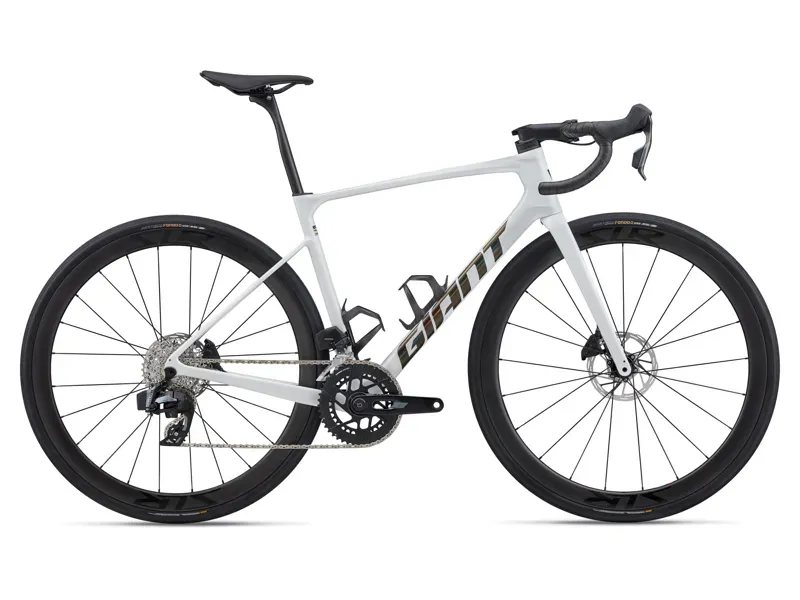 2026 Giant Defy Advanced Pro 1 Road Bike in White/Iris