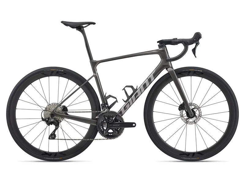2026 Giant Defy Advanced Pro 2 Road Bike in Stealth Chrome