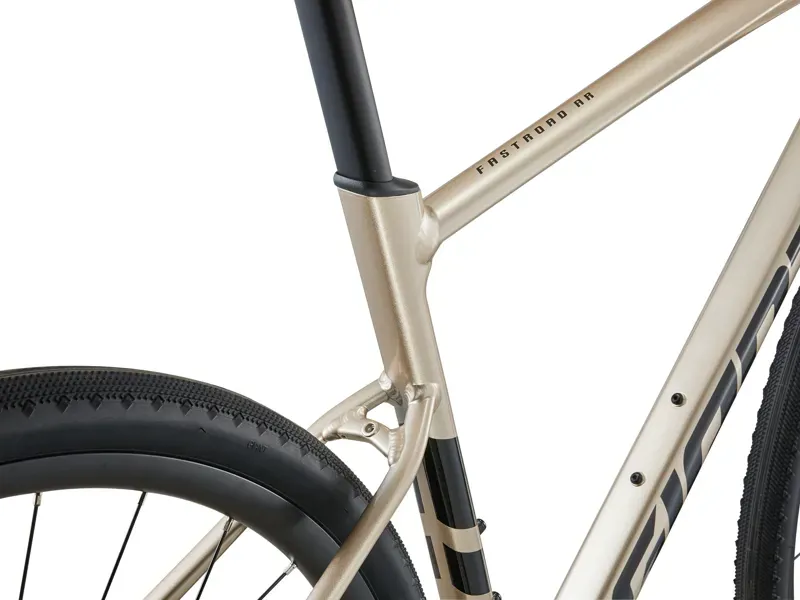 Giant FastRoad AR 1 Road Bike in Sandshell-5